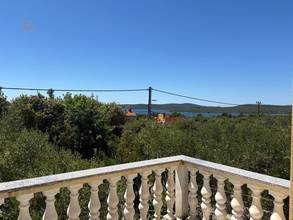 Thumbnail von Family house with sea view and spacious garden