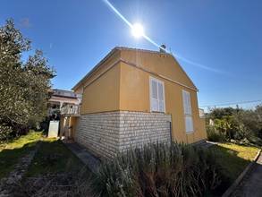 Thumbnail von Family house with sea view and spacious garden