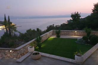 Thumbnail von Mediterranean villa with swimming pool and sea view