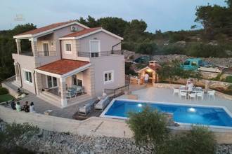 Thumbnail von Mediterranean villa with swimming pool and sea view