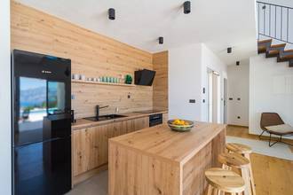 Thumbnail von Modern house with heated pool and sea view