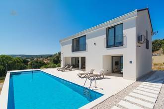 Thumbnail von Modern house with heated pool and sea view