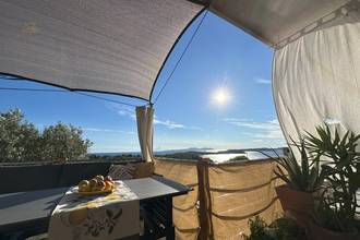 Thumbnail von Renovated apartment with sea view and large terrace