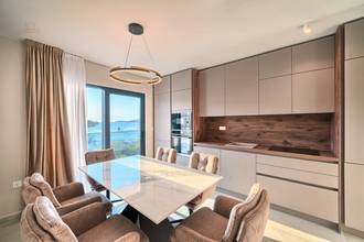 Thumbnail von Modern new-build villa with pool and sea view, approximately 20 meters to the sea