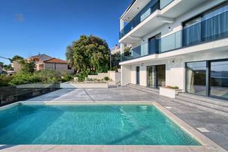 Thumbnail von Modern new-build villa with pool and sea view, approximately 20 meters to the sea