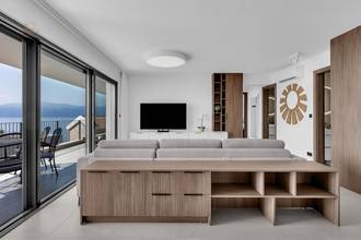 Thumbnail von Luxury apartment in first line to the sea with pool and sea view