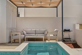 Thumbnail von Exclusive apartment on three levels in a luxury villa with a pool, sea view, and rooftop terrace