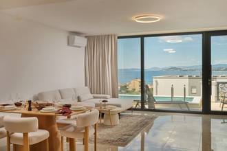 Thumbnail von Exclusive apartment on three levels in a luxury villa with a pool, sea view, and rooftop terrace