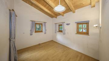 Thumbnail von Tyrolean house with over 3,800 m² of land in an idyllic quiet location