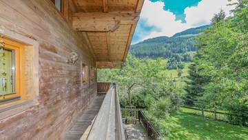 Thumbnail von Tyrolean house with over 3,800 m² of land in an idyllic quiet location