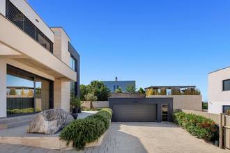 Thumbnail von Modern new-build house with pool and sea view on a large property