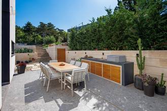Thumbnail von Modern new-build house with pool and sea view on a large property