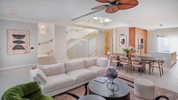 Thumbnail von Newly built luxury villas with a pool and sea view in the first line of the sea