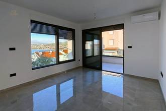 Thumbnail von Comfortable new-build apartment with sea view and parking space