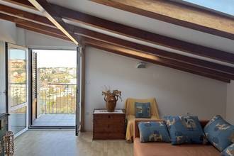 Thumbnail von Semi-detached house with sea view and garden