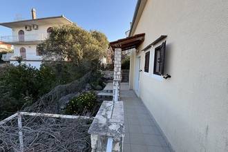 Thumbnail von Semi-detached house with sea view and garden