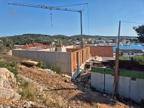 Thumbnail von Newly built apartment with sea view, garden, and garage