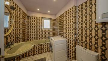 Thumbnail von Charming old building apartment with garden in sunny quiet location