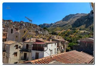 Thumbnail von Immogold Sicily Center!! Authentic house with two bedrooms in the Madonie Park, featuring interiors tiled with Sicilian stone and a panoramic terrace, freely based on the motto: “living with character with dazzling views.