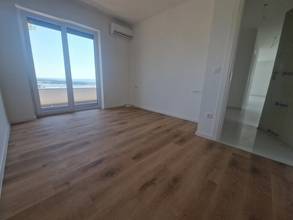 Thumbnail von Modern new-build apartment with sea view