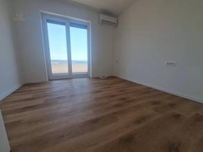 Thumbnail von Modern new-build apartment with sea view