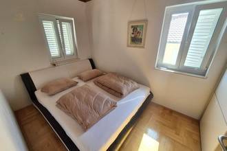 Thumbnail von Spacious apartment with sea view and private parking space