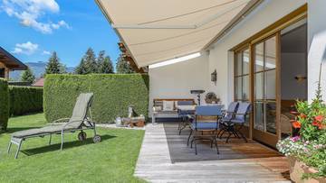 Thumbnail von High-quality corner terraced house in sunny prime quiet location