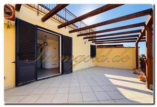 Thumbnail von Immogold Sicily Charming, renovated beach house in Altavilla Milicia near Palermo with magnificent sea views, three terraces, and a secluded garden for relaxation