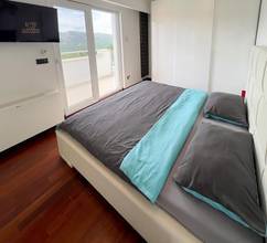 Thumbnail von Modern villa with pool, sauna, and sea view