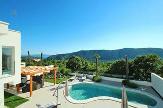 Thumbnail von Modern villa with pool, sauna, and sea view