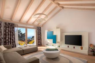 Thumbnail von Mediterranean new build villa with heated pool and panoramic sea view
