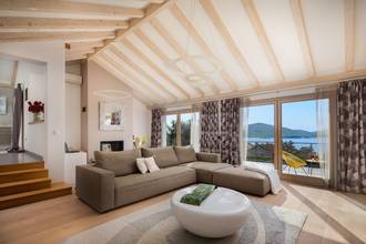 Thumbnail von Mediterranean new build villa with heated pool and panoramic sea view