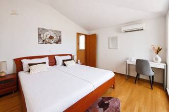 Thumbnail von Furnished apartment with sea view, community pool, and parking space