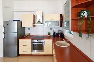 Thumbnail von Furnished apartment with sea view, community pool, and parking space