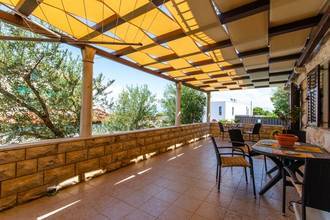 Thumbnail von Mediterranean semi-detached house with pool and sea view