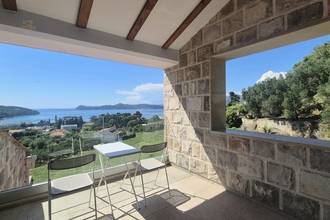 Thumbnail von Villa with pool, sea view, and guest apartment