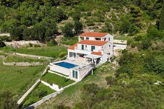 Thumbnail von Villa with pool, sea view, and guest apartment