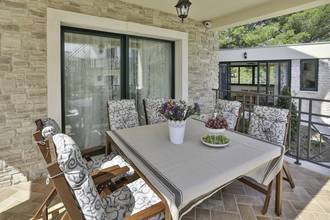 Thumbnail von 2 villas with swimming pool and sea view