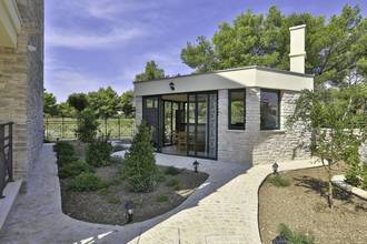 Thumbnail von 2 villas with swimming pool and sea view