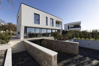 Thumbnail von Modern villa with pool, sea view, and wellness area