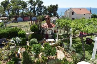 Thumbnail von Apartment building with sea view only about 80 meters from the sea