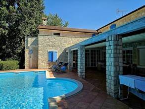 Thumbnail von Mediterranean house with pool and two apartments in a quiet location