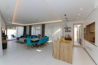 Thumbnail von Modern villa with heated pool, sauna, and sea view