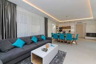 Thumbnail von Modern villa with heated pool, sauna, and sea view
