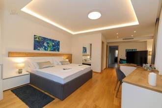 Thumbnail von Modern villa with heated pool, sauna, and sea view