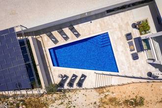 Thumbnail von Modern villa with heated pool, sauna, and sea view