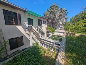 Thumbnail von House with 4 apartments and sea view, only about 80 meters to the sea