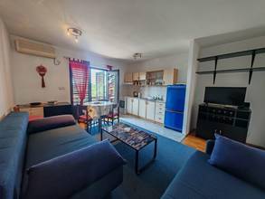 Thumbnail von House with 4 apartments and sea view, only about 80 meters to the sea