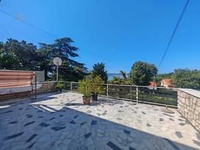 Thumbnail von House with 4 apartments and sea view, only about 80 meters to the sea