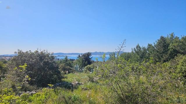 Building plot with sea view in a quiet location